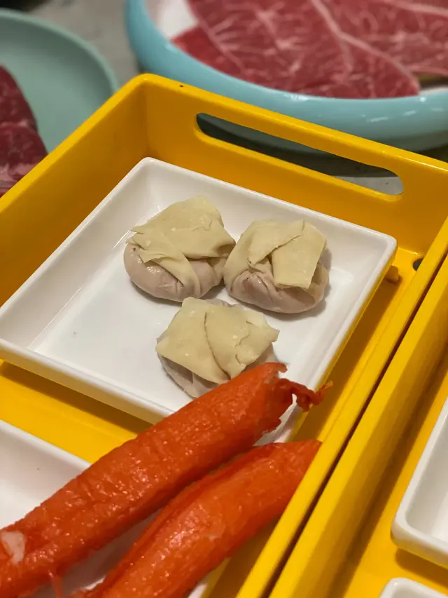 自家製鮮蝦雲吞