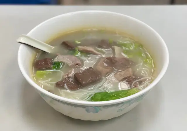 大碗豬紅豬什湯米