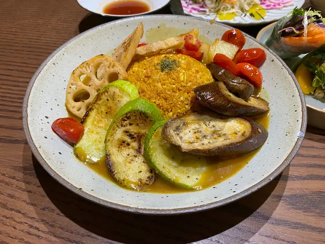 日本烤野菜咖喱配椰菜花飯