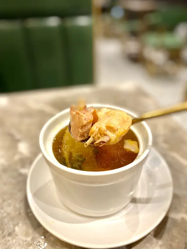 菜膽瑤柱火腿燉老雞