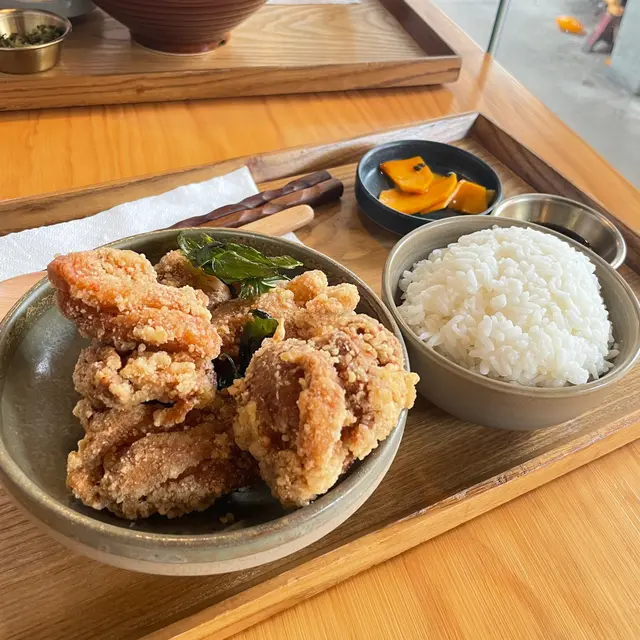 鹽酥雞飯