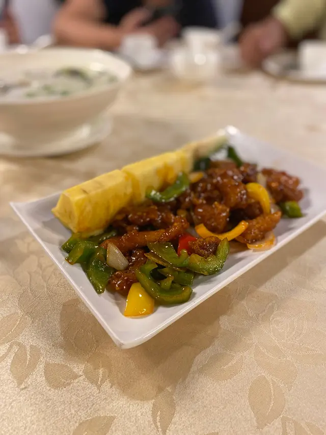 新鮮菠蘿咕嚕肉