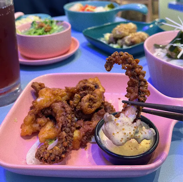 酥炸魷魚  配雙子醬