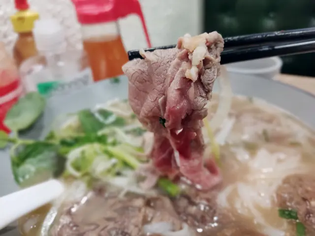 極品牛三寶湯河粉