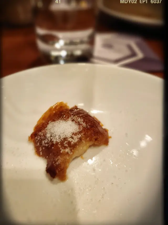 傳統北京烤填鴨（$658/隻）：片胸皮