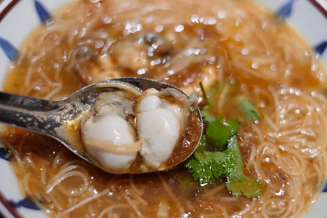 蚵仔麵線