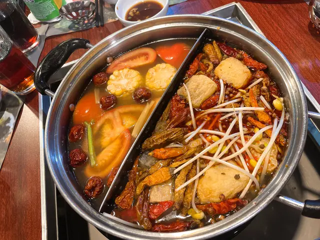 麻辣加蕃茄薯仔湯底