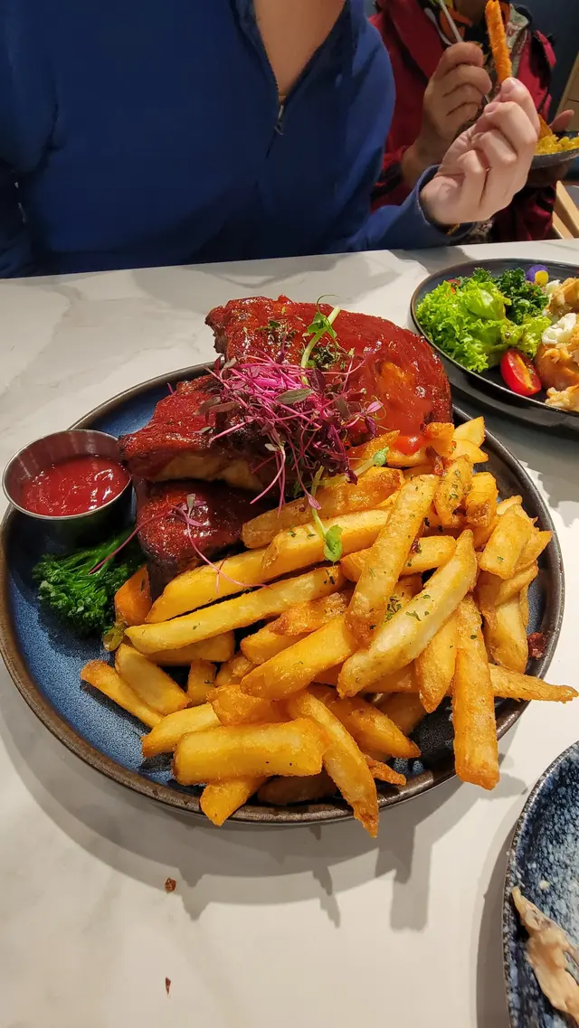 燒烤醬烤豬肋骨