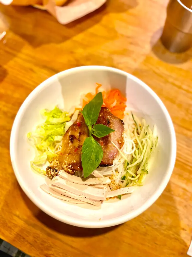 香茅豬頸肉撈檬