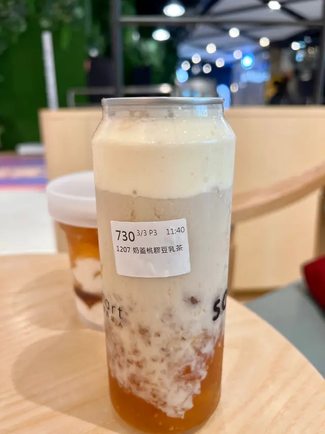 奶蓋桃膠豆乳茶