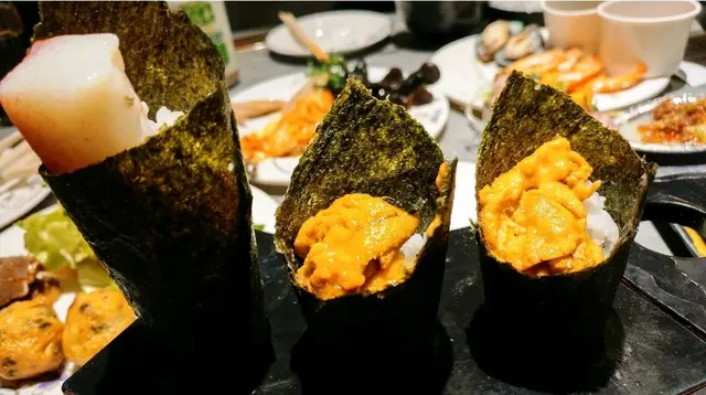 蟹腳手卷 海膽手卷