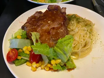 炭烧黑毛猪意粉