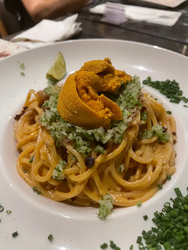 Canadian sea urchin carbonara