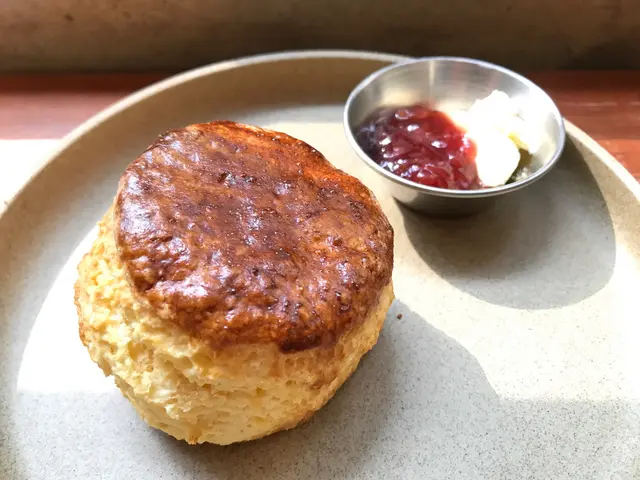 因要即製作,要等大約廿分鐘,所以分開上了,好新鮮,好香好味😋 (之後先發現,影到好似漢堡扒咁😂)