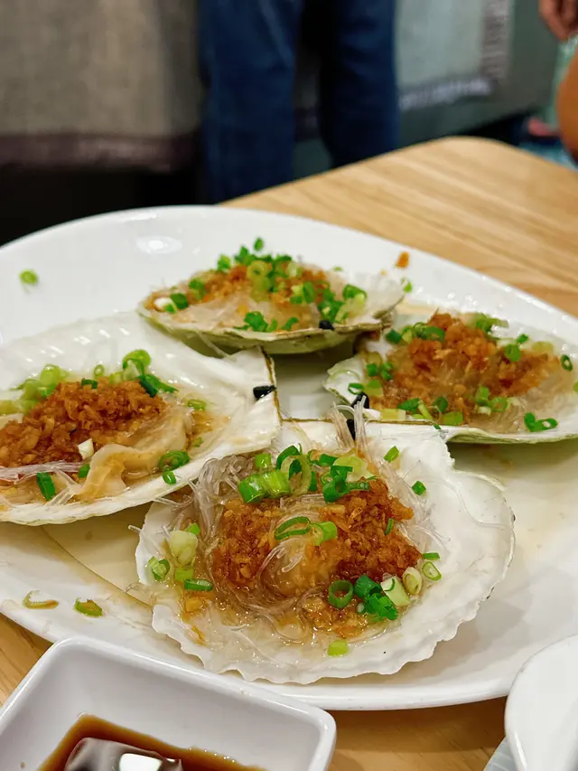 蒜蓉粉絲蒸扇貝