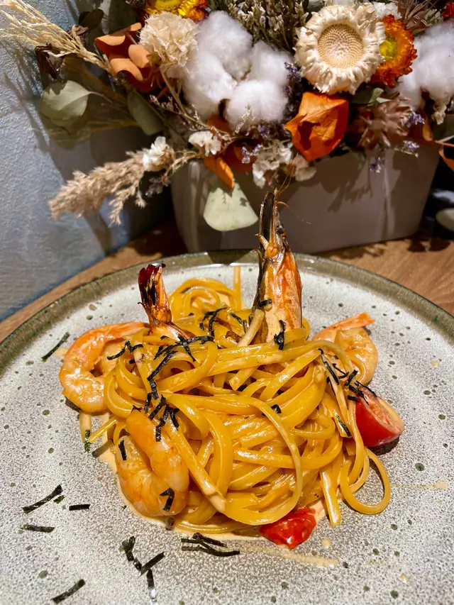 虎蝦海膽醬意粉