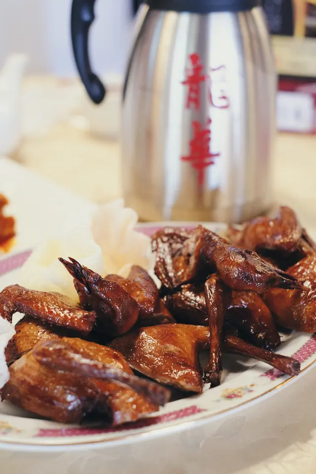 龍華脆皮燒乳鴿