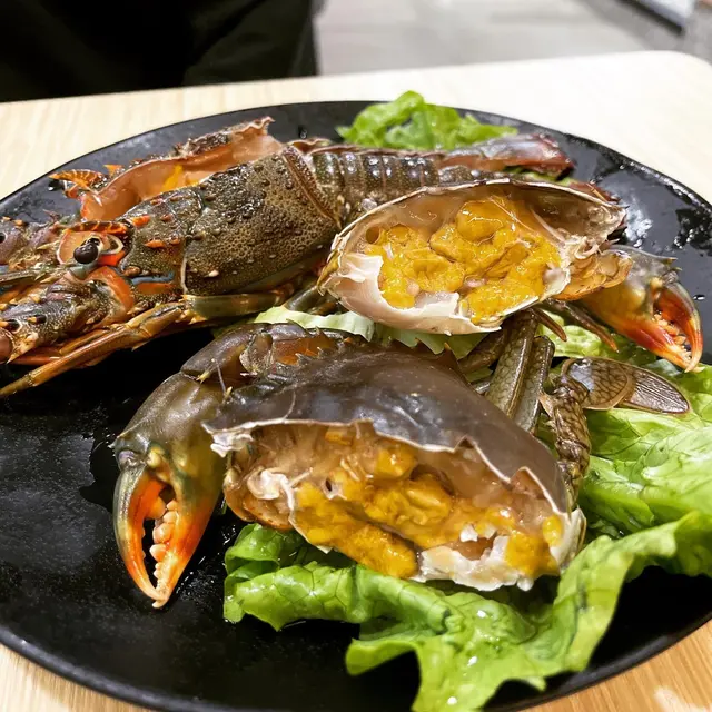 龍蝦及膏蟹