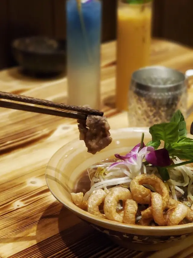 泰式炙燒穀飼牛船河