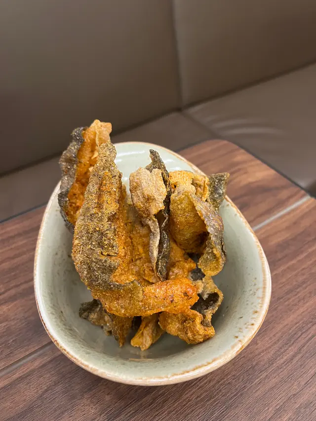 𝘍𝘳𝘪𝘦𝘥 𝘍𝘪𝘴𝘩 𝘚𝘬𝘪𝘯