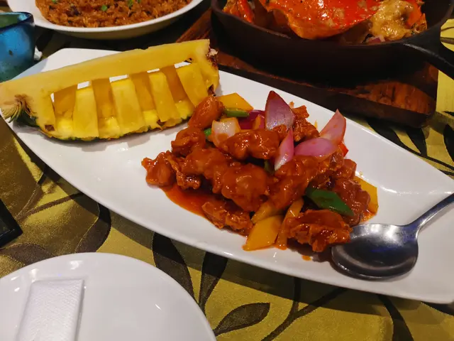 招牌菠蘿咕嚕肉