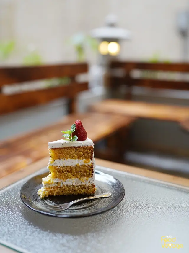 Earl grey & lemon cake