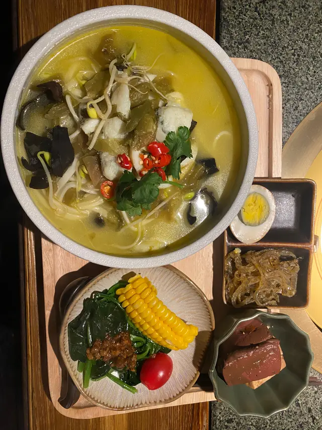 酸菜魚麵