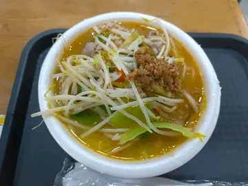 肥牛酸辣米线