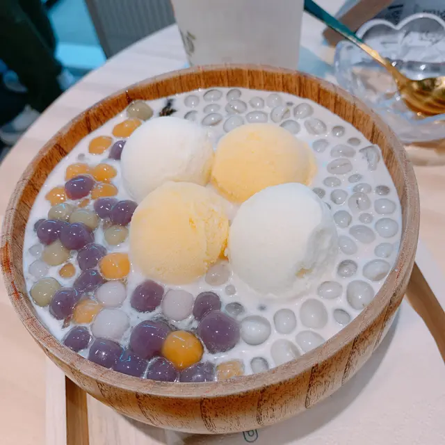 超級大碗，當正餐食都夠飽