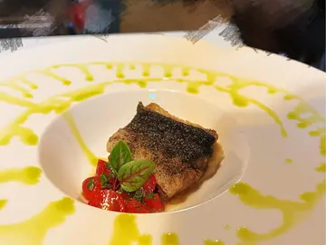 香煎無骨星鰻配蕃茄莎莎