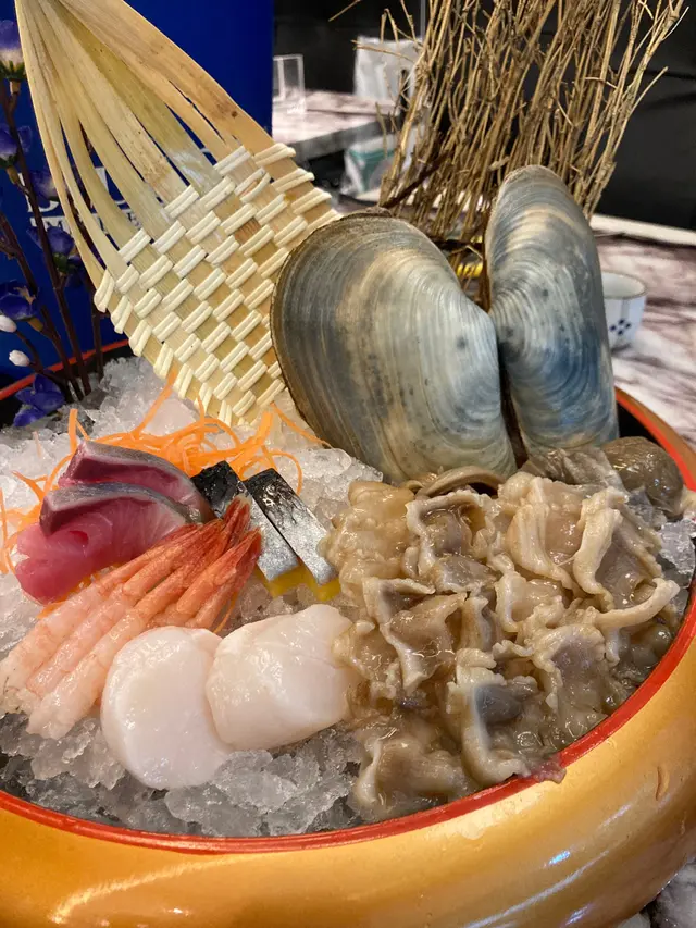 刺身+象拔蚌刺身