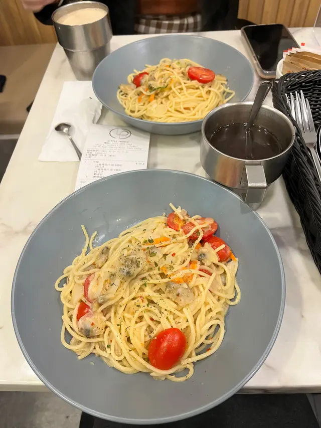 香辣蒜片蜆肉意粉