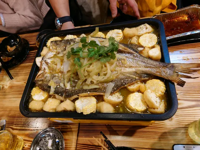 烤海鱸魚-蒜香酸菜味