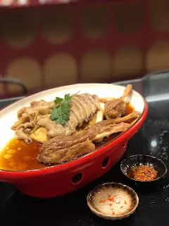 滷水鵝肉、鵝腸、豬仔髀