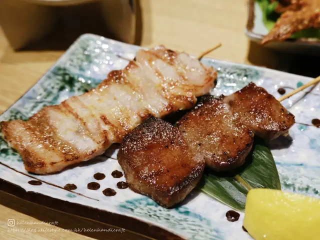 鹽燒牛舌 & 柚子鹽黑豚肉串