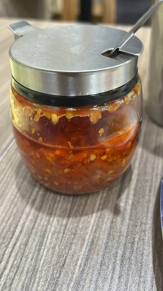 呢個辣椒油連埋腸粉食仲好味