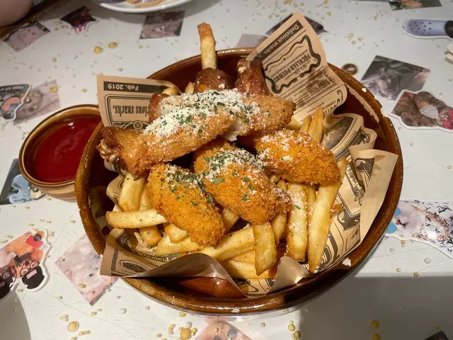 最驚喜係竟然有炸蠔，雖然細細隻但呢個價黎講算唔錯