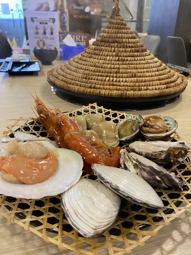 1)日本野生大赤蝦 2)台灣鮑魚 3)紐西蘭刀背蚌 4)韓國珍珠蠔 5)日本大元貝