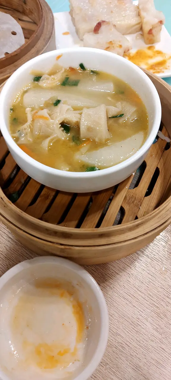 蘿蔔硬未夠身。