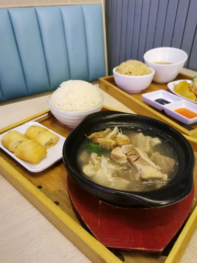 肉骨茶配飯