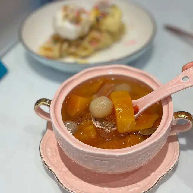 好滋潤既甜品，好啱依家凍凍地嘅天氣食👍