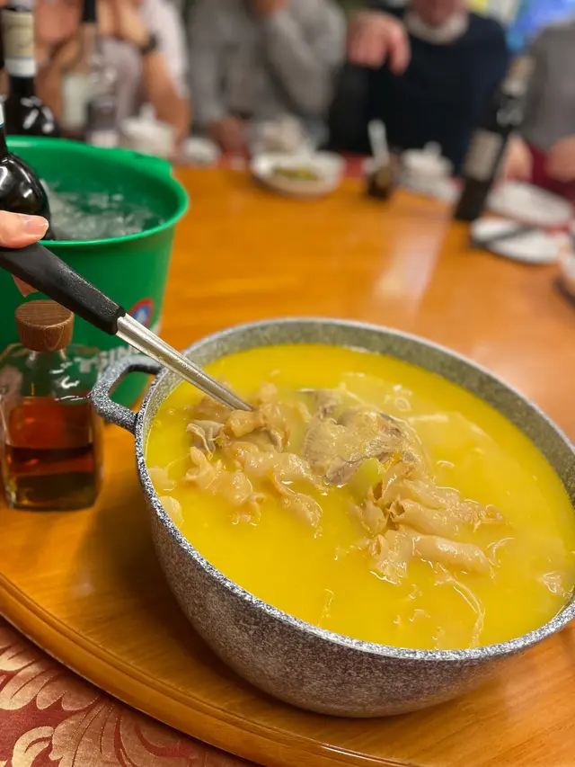 16人份,每人有2碗