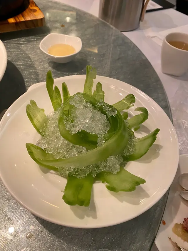 因為苦瓜本身有苦味  佢專登整到好薄  再配蜂蜜一起食  出奇地夾