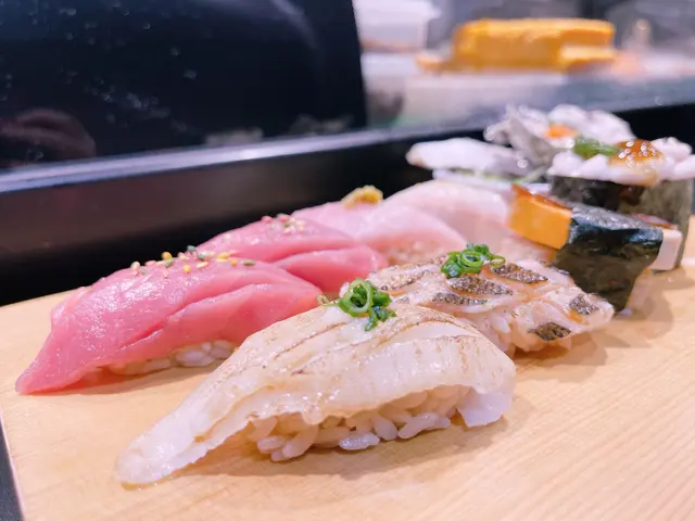 火炙左口魚邊壽司