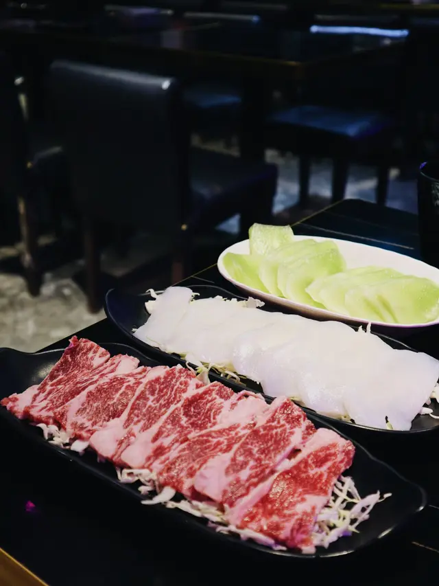 二人安格斯肥牛; 花枝片; 萵荀