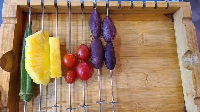 秋葵, 菠蘿, 車厘茄, 日本甜薯