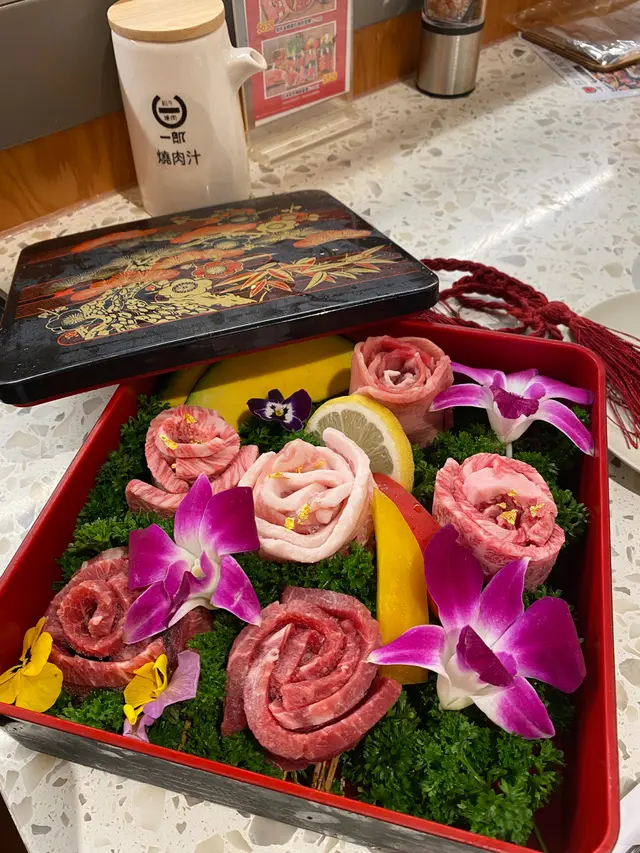 和牛牛肋肉、和牛里脊肉、里脊肉、牛外橫隔膜、豚肋肉、牛舌