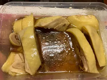 这是刚打开的外卖，没有吃过，偷工减料问题极严重