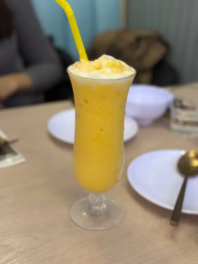 芒果椰汁沙冰