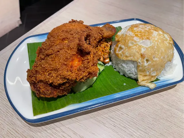 雞脾辣死你媽椰漿飯